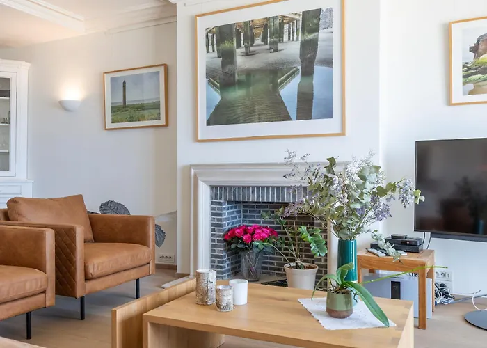 Lecomte - The Shoreline Collection 110 Apartment *