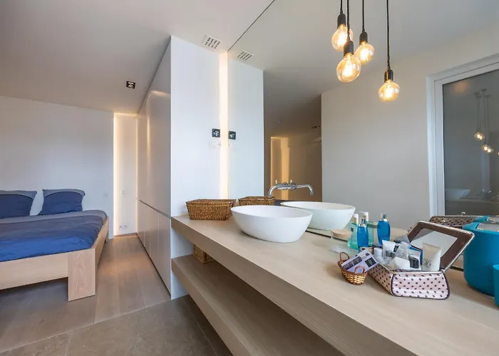 Lecomte - The Shoreline Collection 110 Apartment