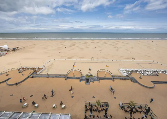 Apartment Lecomte - The Shoreline Collection 110